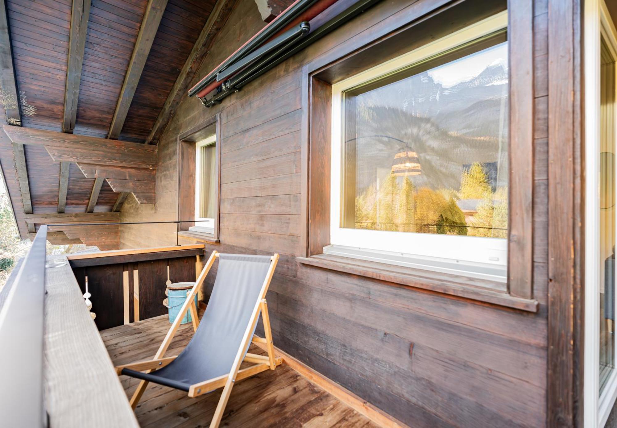 Unique Penthouse With Gallery And Mountain View Кандерстег Екстериор снимка